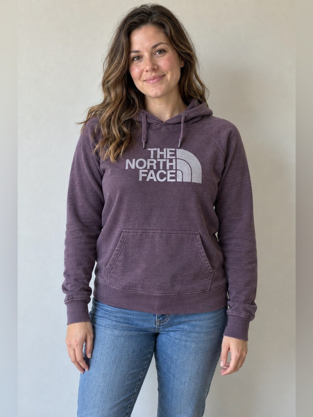 The North Face Purple Logo Pullover Hoodie – Women’s Medium
